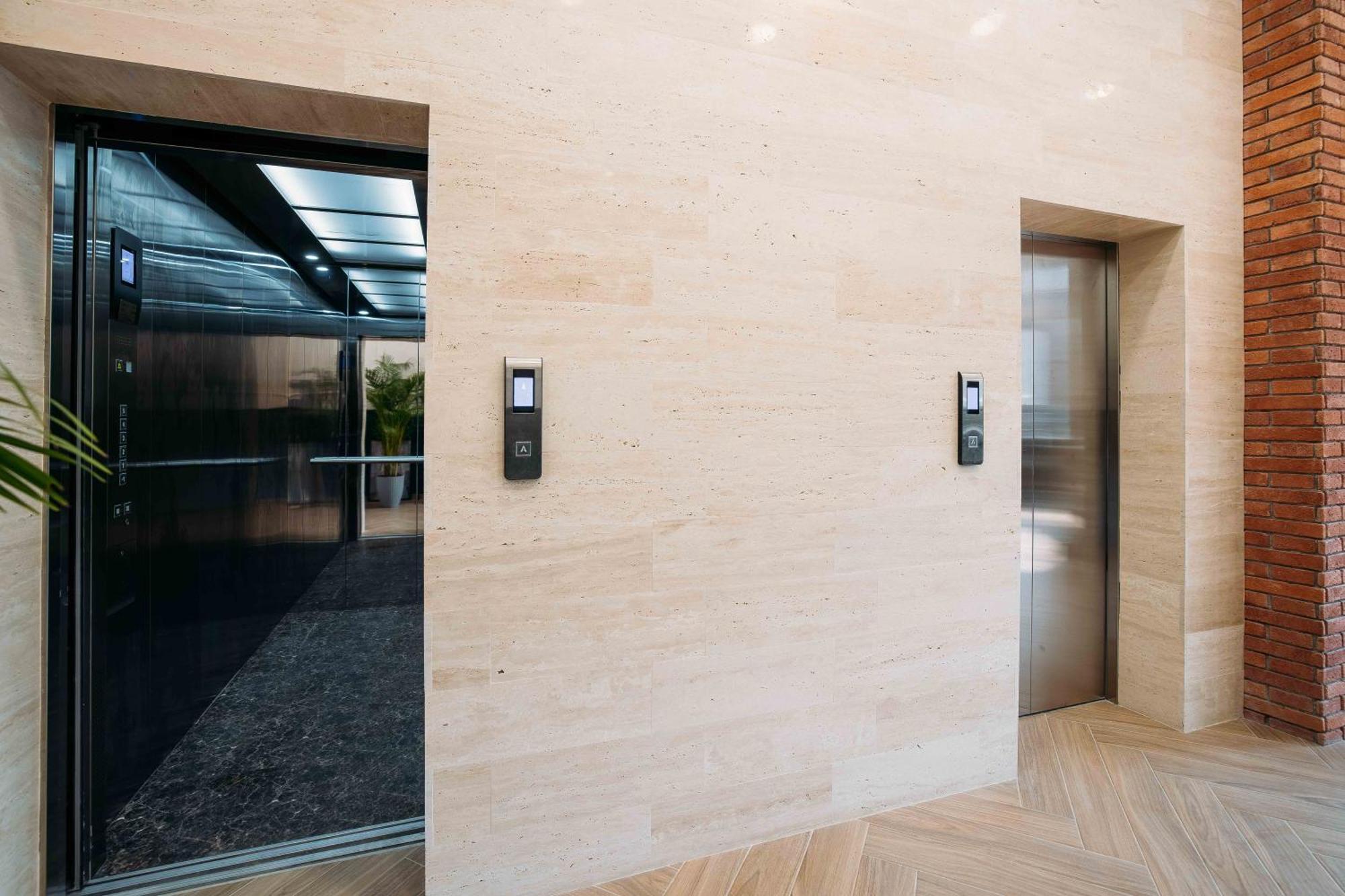 Hotel Monday By Dnt Group Tbilisi Exterior foto