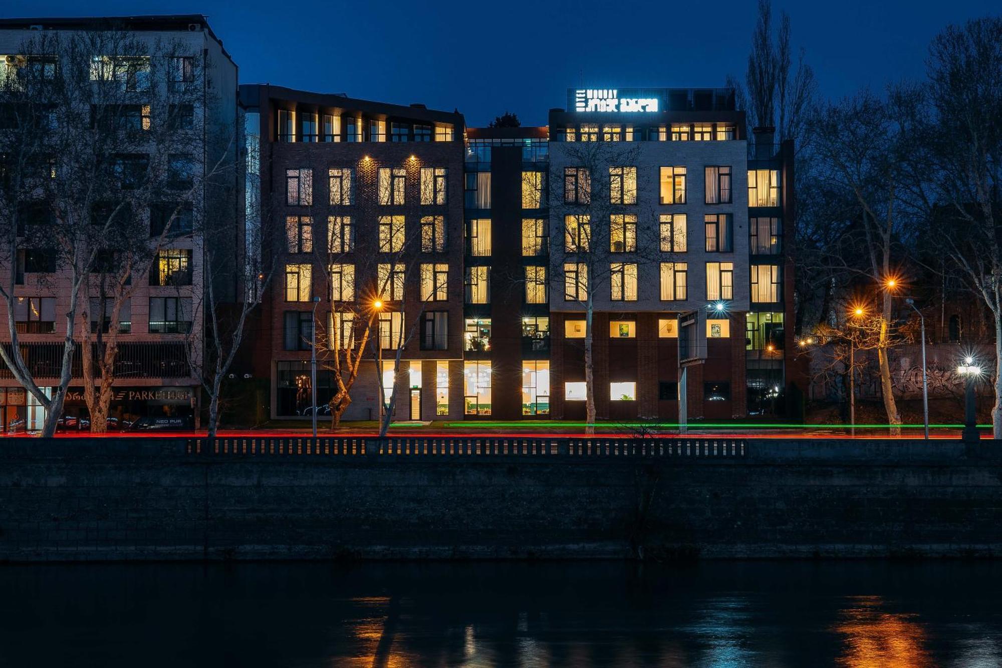 Hotel Monday By Dnt Group Tbilisi Exterior foto